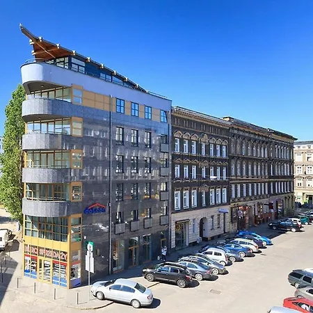 Margi City Aparthotel