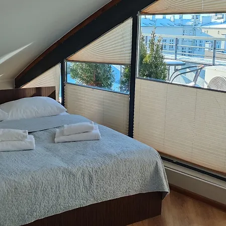 City Aparthotel שצ'צ'ין