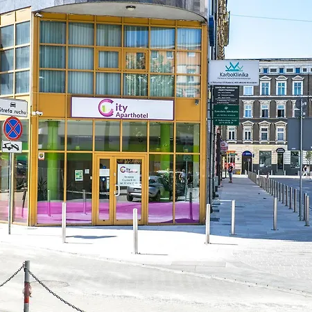 City Aparthotel 3* 슈체친